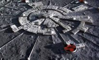 Рассекреченные архивы НАСА. Луна обитаема.